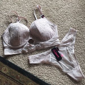 2 Piece La Senza Lingerie Set